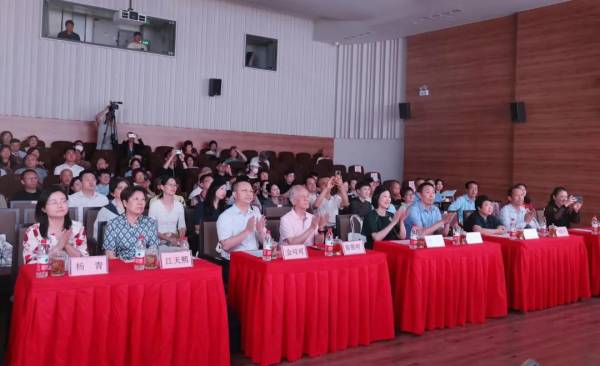 以艺术交流促文化融合——华灿·2024沪台两地青年文化艺术交流会举行(图5)