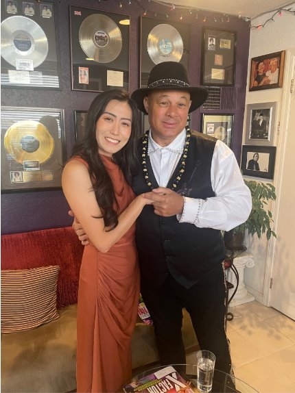 哈尔滨女歌手Miist闪耀国际乐坛创造华人音乐新历史(图2)