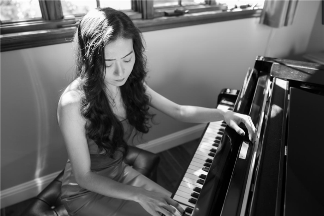 哈尔滨女歌手Miist闪耀国际乐坛创造华人音乐新历史(图4)