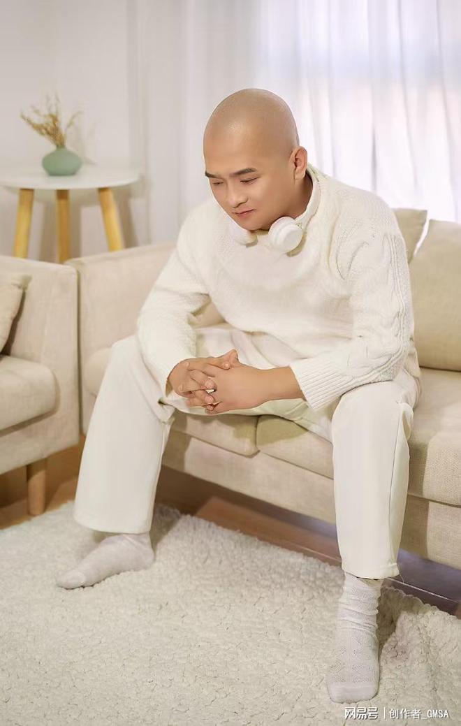 华语原创感恩歌手光头哥深情演唱原创歌曲《孝敬父母》全国发行(图5)