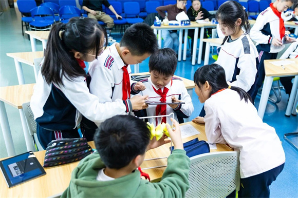 浦东]上戏附属浦东新世界实验小学：“双新”引领实践“数”写教育新篇——学校第二届“新标准、新素养、新活力”青年教师教学比武圆满落幕(图5)