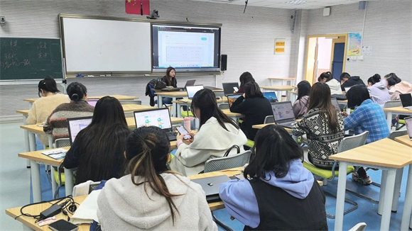 浦东]上戏附属浦东新世界实验小学：“双新”引领实践“数”写教育新篇——学校第二届“新标准、新素养、新活力”青年教师教学比武圆满落幕(图9)