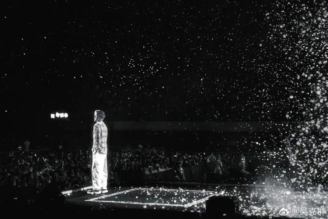 九游娱乐：综艺是如何杀死歌手的？(图8)