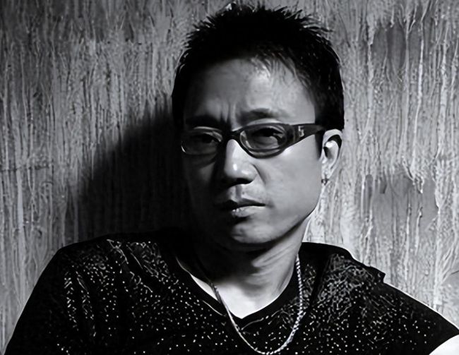 九游娱乐文化：写歌20年穷困潦倒前妻失望选择离婚谁料46岁靠一首歌一夜成名(图7)