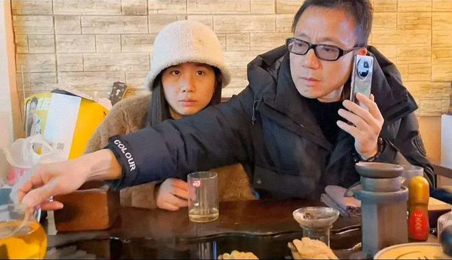 九游娱乐文化：写歌20年穷困潦倒前妻失望选择离婚谁料46岁靠一首歌一夜成名(图11)