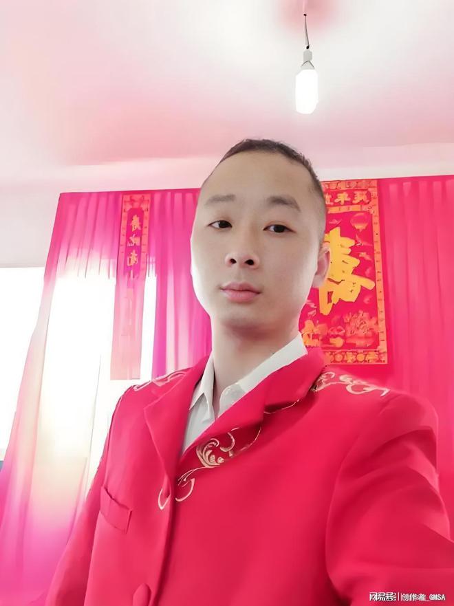 《石子小学梦想飞翔》：张家源为石子小学量身打造励志校(图4)