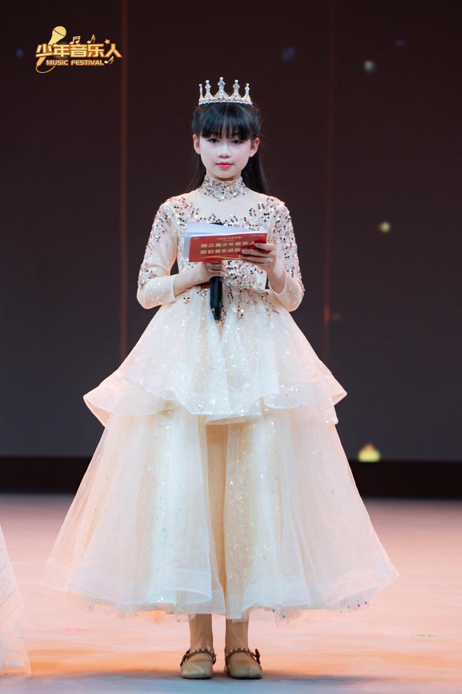 周杨获得第三届少年音乐人原创音乐颁奖盛典年度最受欢迎女歌手(图4)