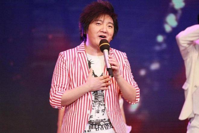 红过周杰伦靠《老鼠爱大米》赚17亿如今只能赔本开演唱会？(图14)