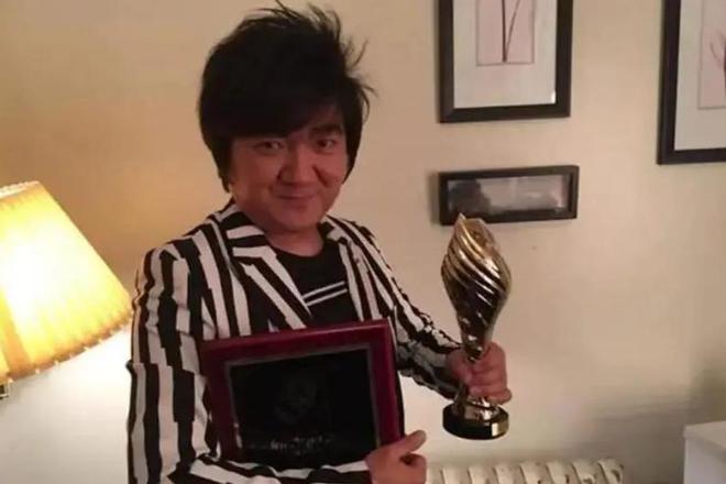 红过周杰伦靠《老鼠爱大米》赚17亿如今只能赔本开演唱会？(图10)