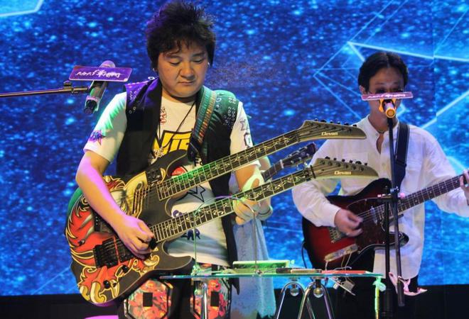 红过周杰伦靠《老鼠爱大米》赚17亿如今只能赔本开演唱会？(图8)