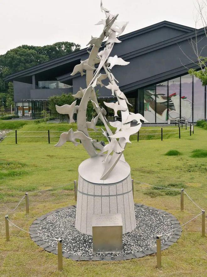 《主播女孩重度依赖》“直播生成器”上线京都动画纵火案纪念碑刻落成(图11)