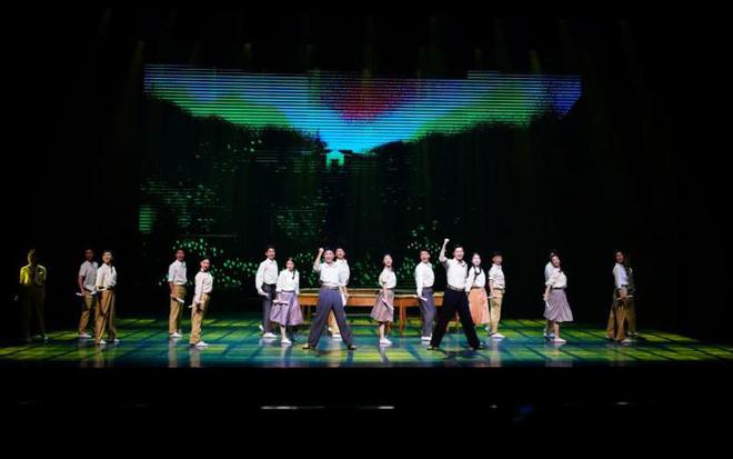 九游娱乐文化：音乐剧《大田》北京首演在即：舞台背后的匠心与坚