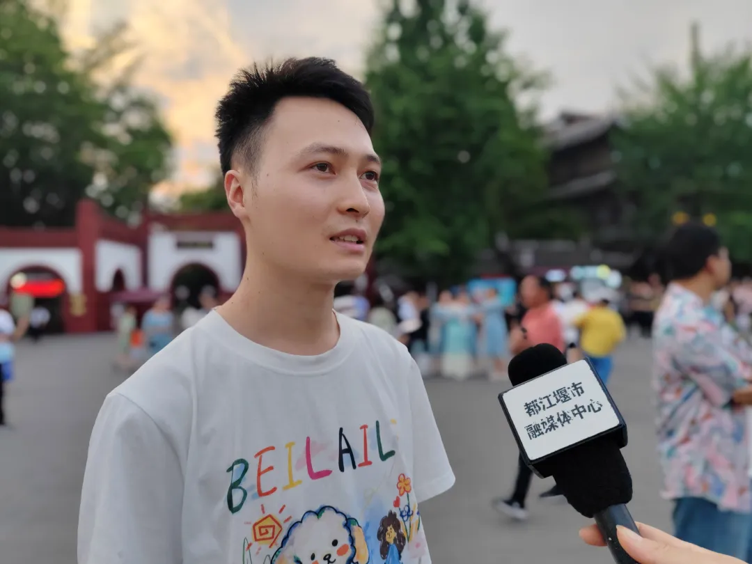 把都江堰唱给你听！都江堰市开展首届原创音乐、舞蹈暨撤县建市37周年文艺展演！(图9)