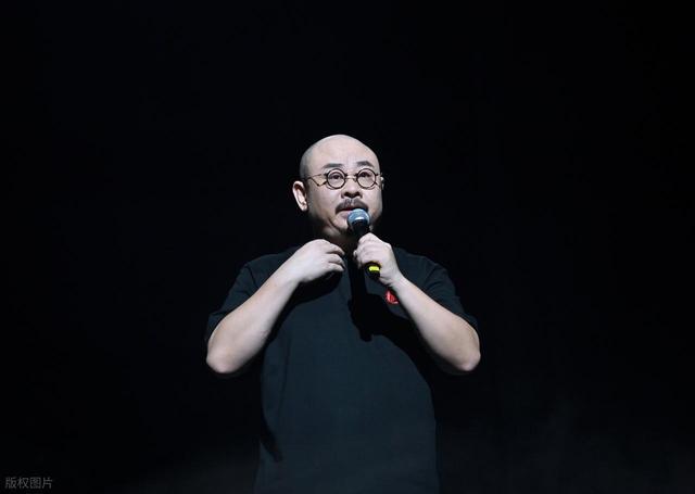刀郎在演唱会上点个名就是露出狰狞面目？到底是谁在搞网暴？(图2)