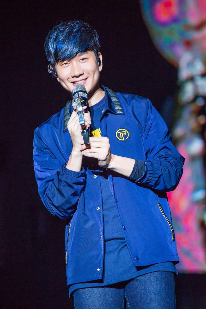 林俊杰早就不对劲儿了