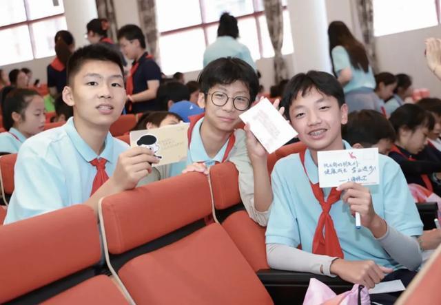 沪滇“音乐信使”传递聂耳精神两地青少年制作明信片跨越千里共赴