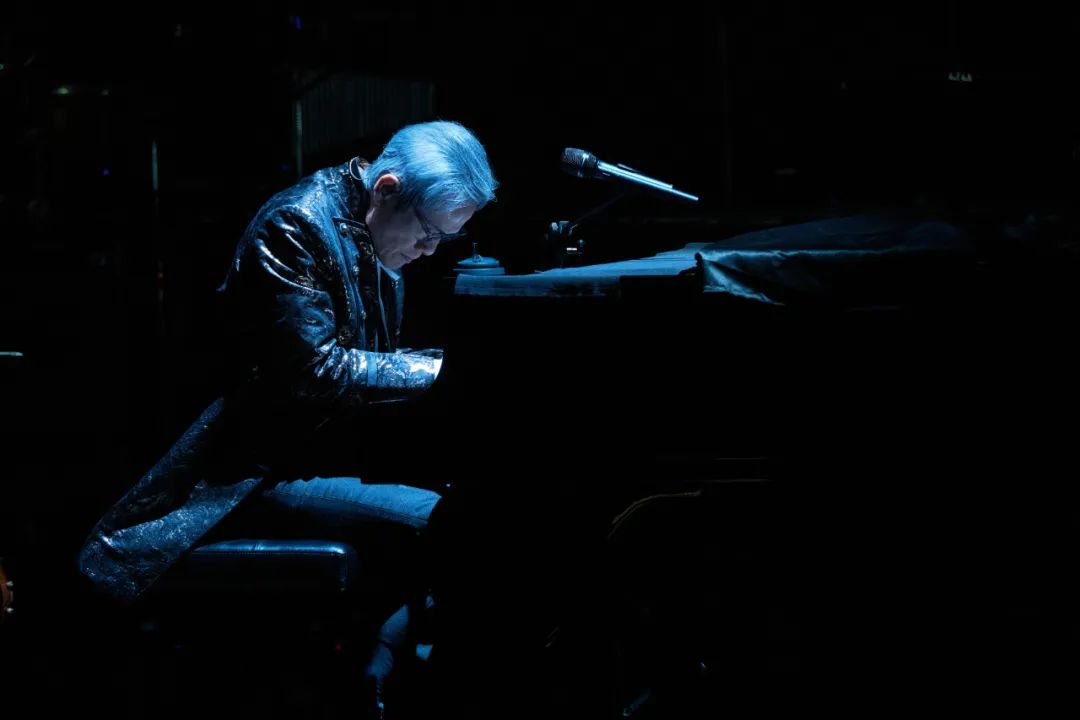 九游娱乐文化：罗大佑的歌声从未走远！春龙交响夜音乐会再诉光阴的故事(图8)