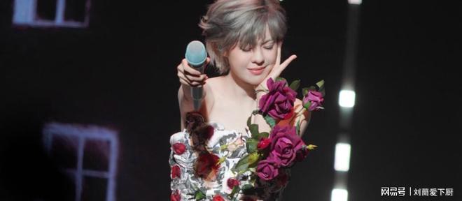 九游娱乐：41岁郁可唯音乐突破王菲乐坛瞩目(图10)