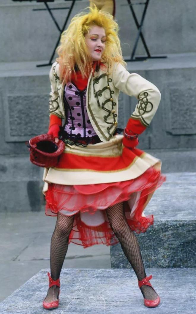 传奇女歌手CyndiLauper举办最后一场告别演出！(图2)