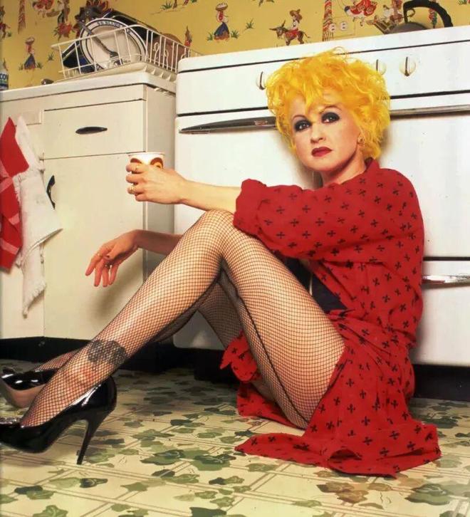 传奇女歌手CyndiLauper举办最后一场告别演出！(图3)