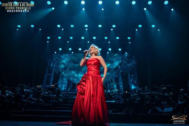 文化广场响起生日歌80岁里维带来德语音乐剧迷年度狂欢(图3)