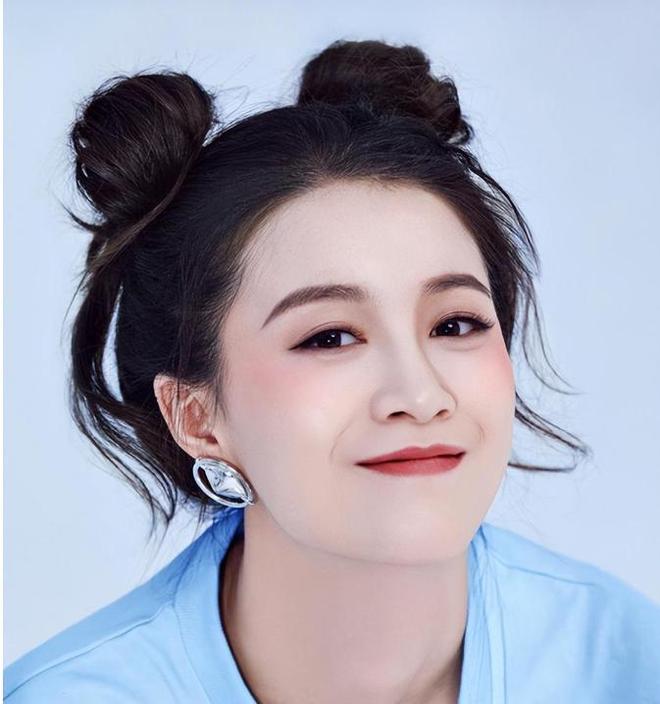 九游娱乐文化：好声音没夺冠却嫁给了爱奇艺总裁34岁就已经成为人生赢家！(图3)