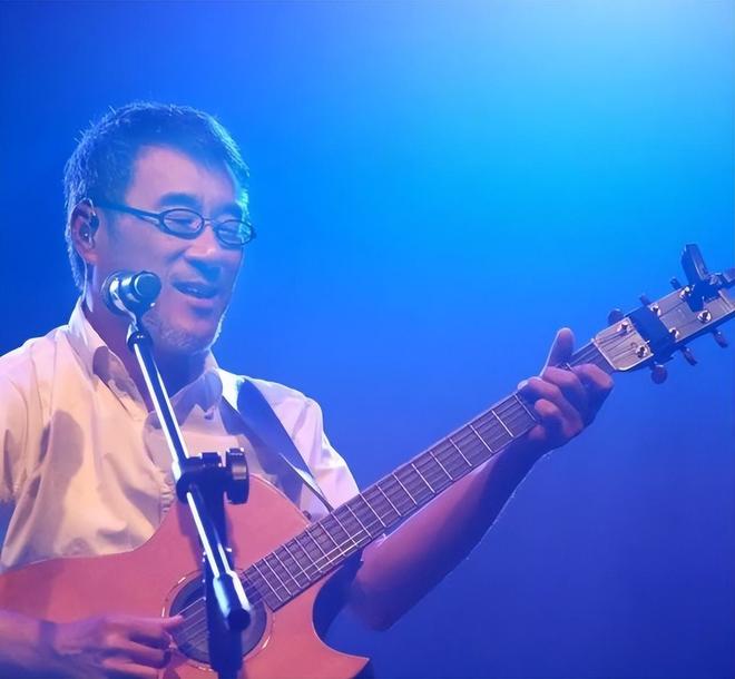 九游娱乐：离婚20年后再看李宗盛现状才明白他为何称林忆莲为“往事”(图3)