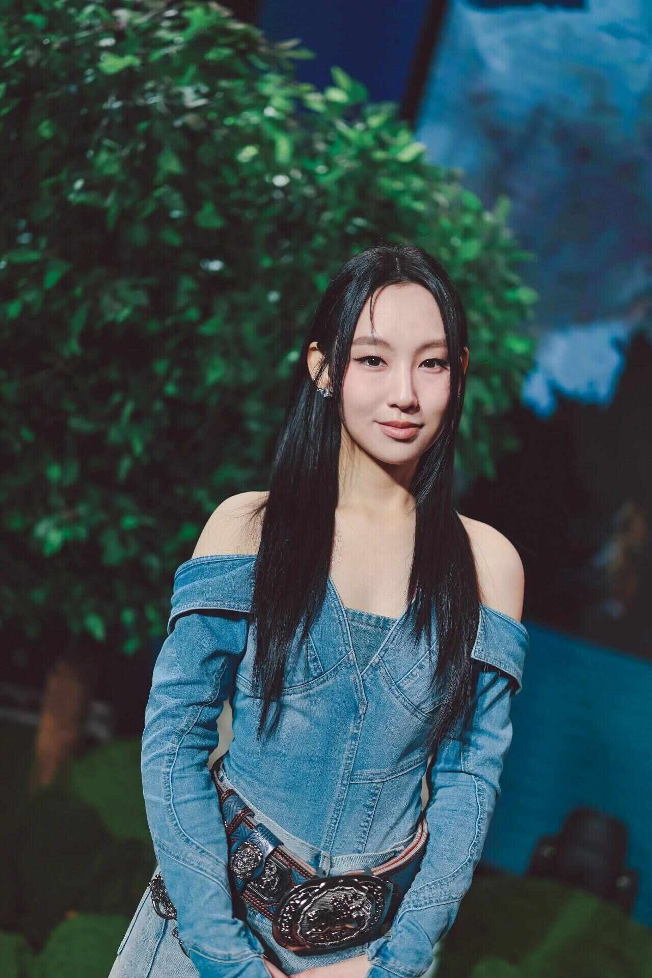 九游娱乐:炎明熹签约索尼音乐正式告别TVB终于剪掉“半永久刘海” 九游娱乐:炎明熹签约索尼音乐正式告别TVB终于剪掉“半永久刘海”