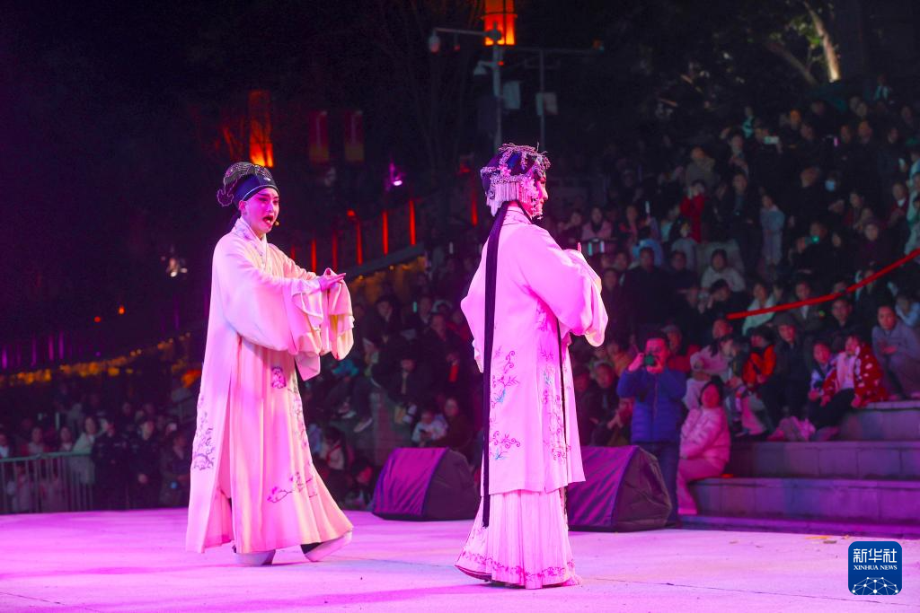 2025年全国营业性演出票房收入超616亿元