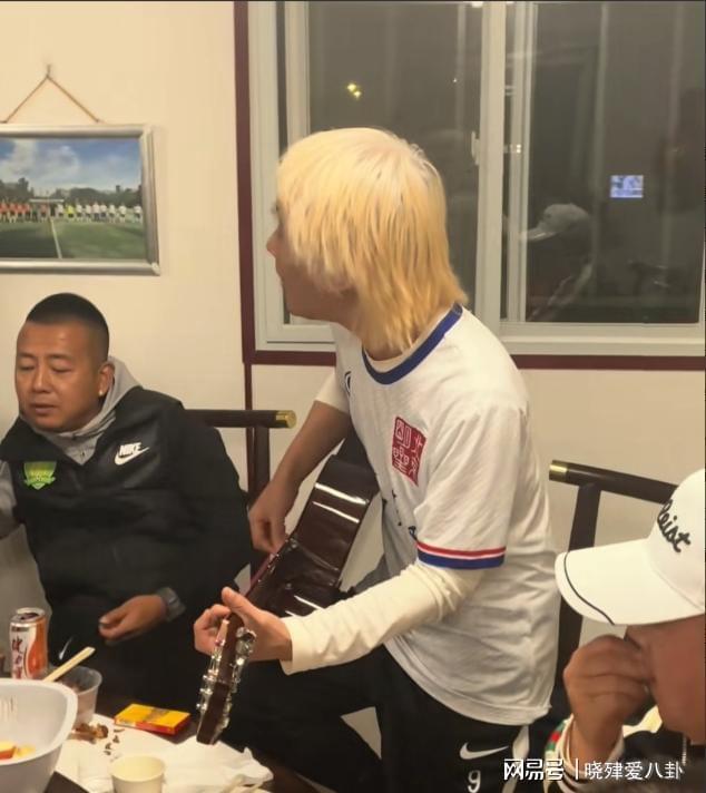 音乐传奇：从辉煌到白发回忆曾红极一时的岁月(图11)