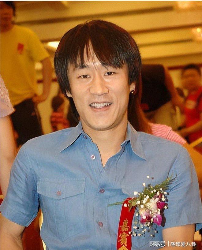 音乐传奇：从辉煌到白发回忆曾红极一时的岁月(图5)