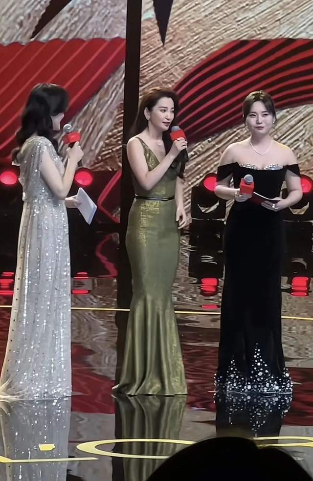 从脱口秀到影视剧演员被资本热捧的李雪琴当不了“商业女王”？(图7)