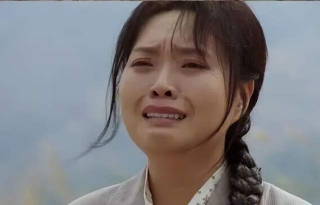 从脱口秀到影视剧演员被资本热捧的李雪琴当不了“商业女王”？(图3)