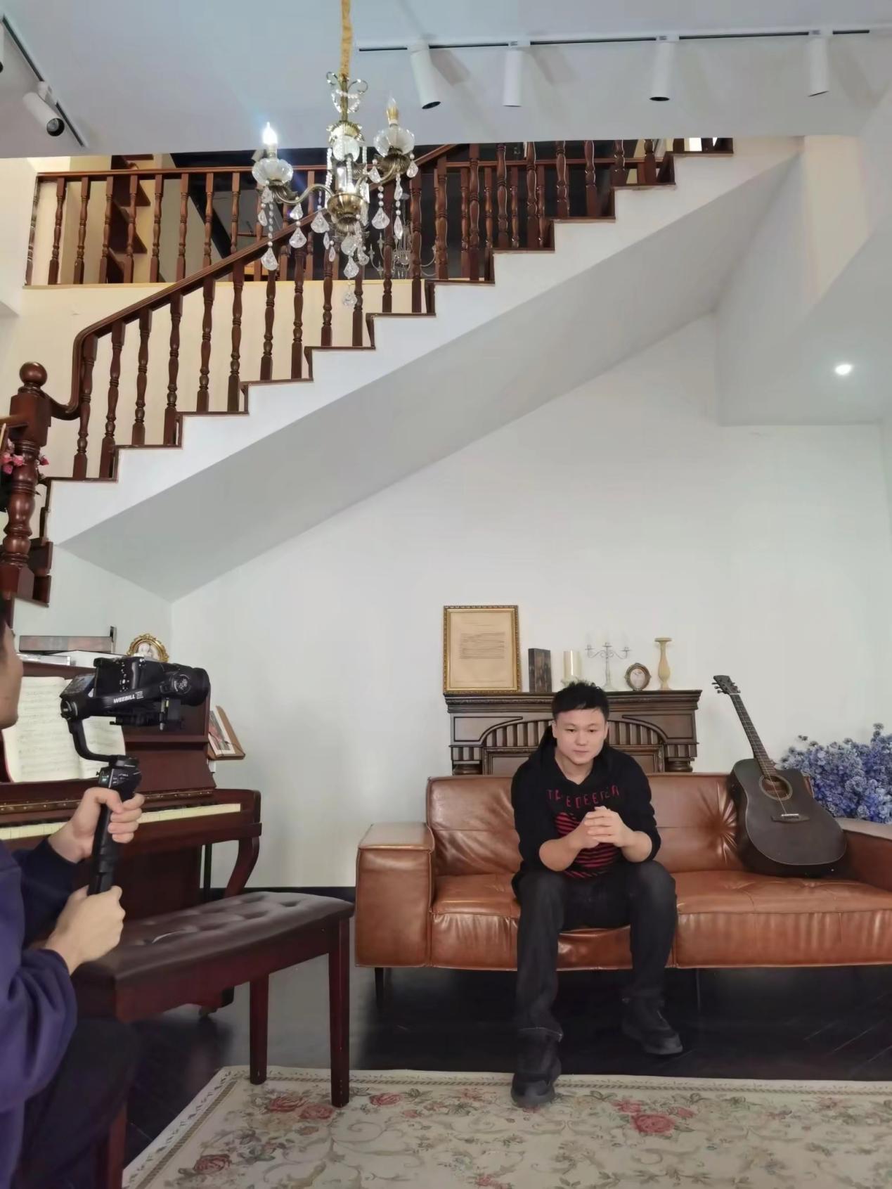 吴璟滨：在AI音乐时代做个“慢”人(图4)