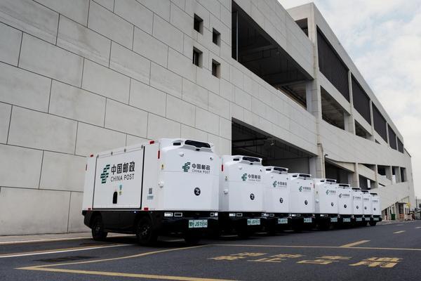 九游娱乐：邮政无人车亮相人民日报“十五五”MV沉淀着“隐形冠军”九识智能的5年奋斗(图2)