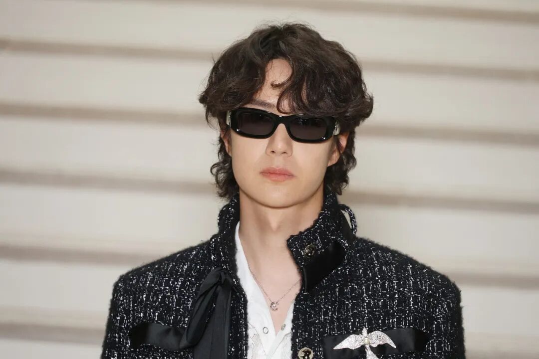 “不可替代确保续签”！乐华娱乐挽留王一博将授予他2500万港元股份(图2)