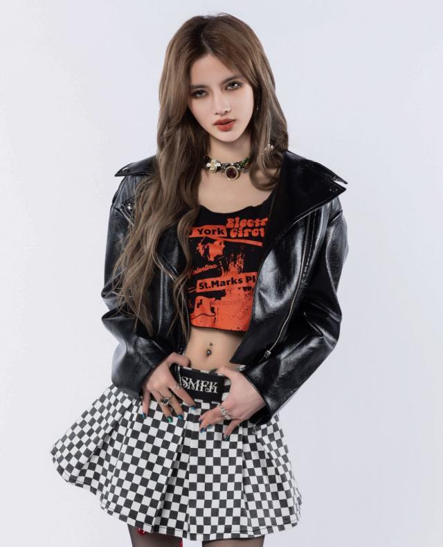 DJSALLY李莎丽00后音乐制作人