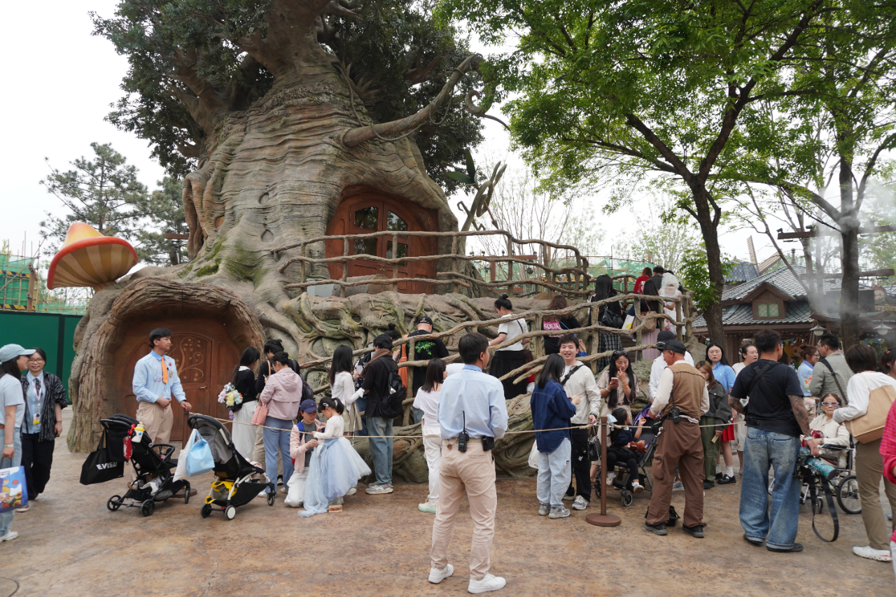 九游娱乐：泡泡玛特城市乐园补上的不只是海盗船、跳楼机(图6)