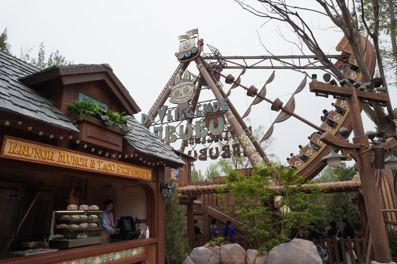 九游娱乐：泡泡玛特城市乐园补上的不只是海盗船、跳楼机(图12)